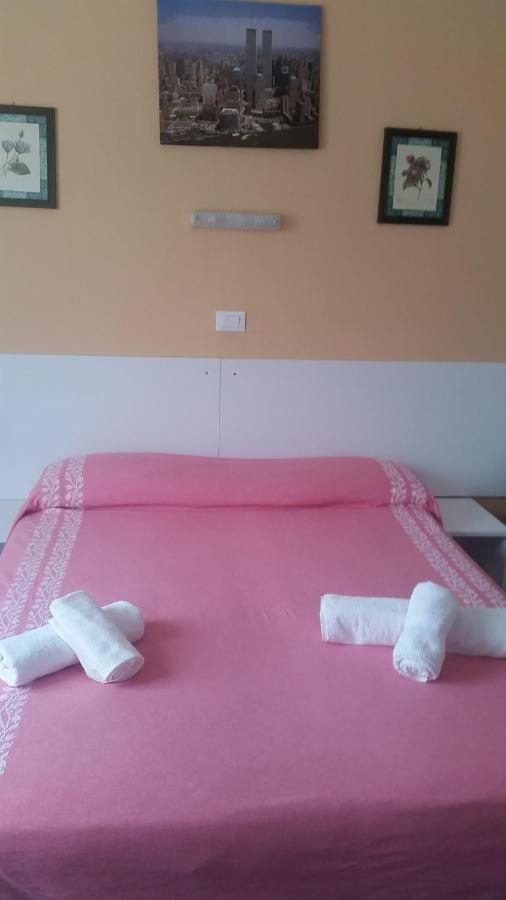 Hotel Manolita Ρίμινι Εξωτερικό φωτογραφία