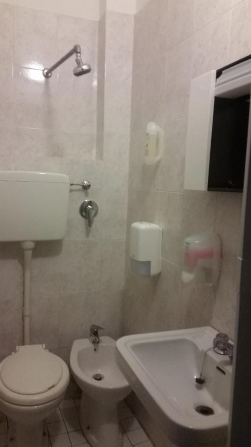 Hotel Manolita Ρίμινι Εξωτερικό φωτογραφία