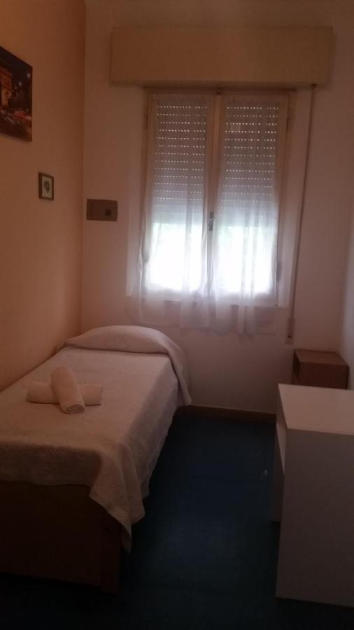 Hotel Manolita Ρίμινι Εξωτερικό φωτογραφία