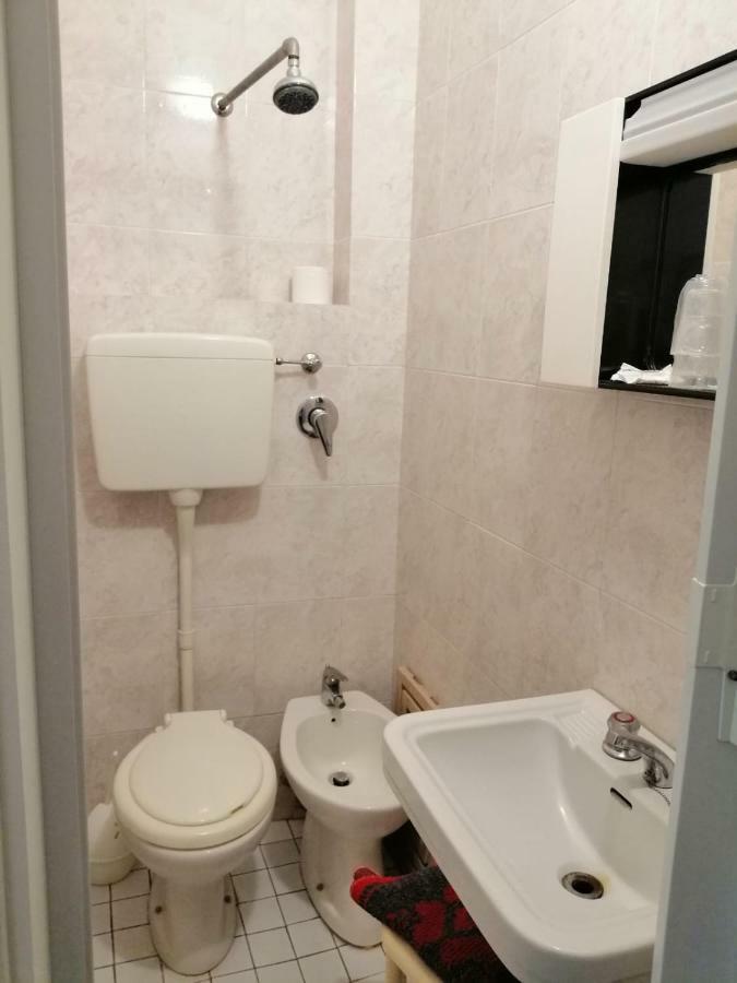 Hotel Manolita Ρίμινι Εξωτερικό φωτογραφία