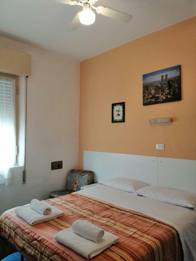 Hotel Manolita Ρίμινι Εξωτερικό φωτογραφία
