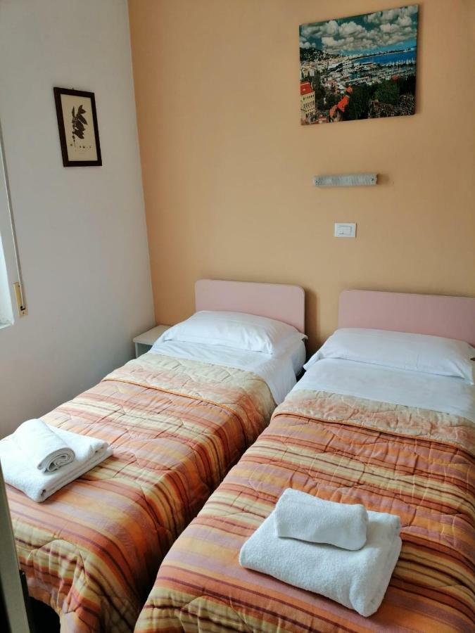 Hotel Manolita Ρίμινι Εξωτερικό φωτογραφία